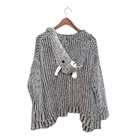 Love & Liberty Cute Animal Hooded Sweater - Picture 2 of 15